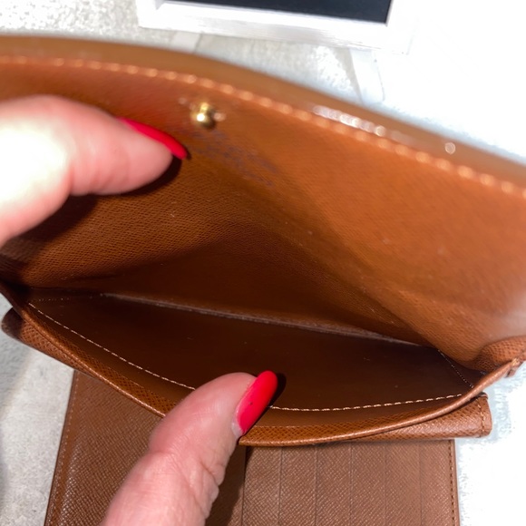 Wallet - Picture 7 of 10